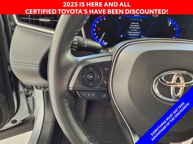 2022 Toyota Corolla Cross XLE photo