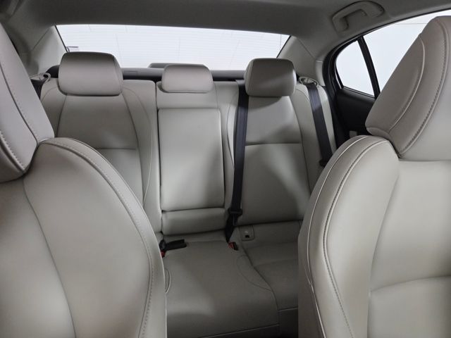 2021 Mazda Mazda3 Preferred photo 18