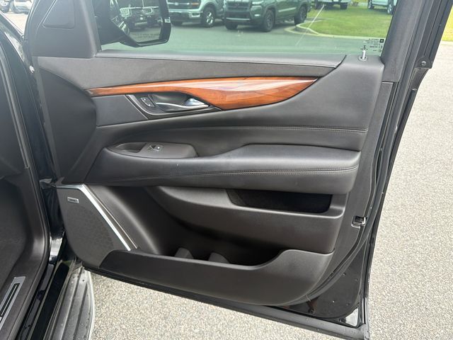 Used 2016 Cadillac Escalade SUV