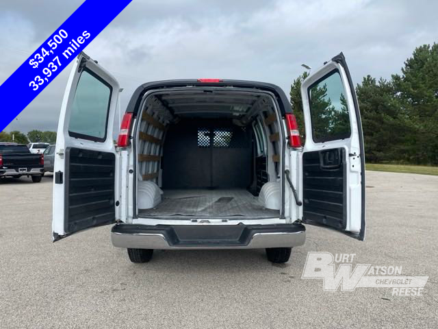 2022 GMC Savana 2500 Work Van 21