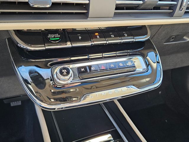 New 2025 Gray Lincoln Reserve image 22