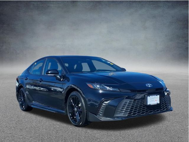 2025 Toyota Camry SE FWD