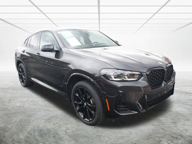 2023 BMW X4 30i's photo
