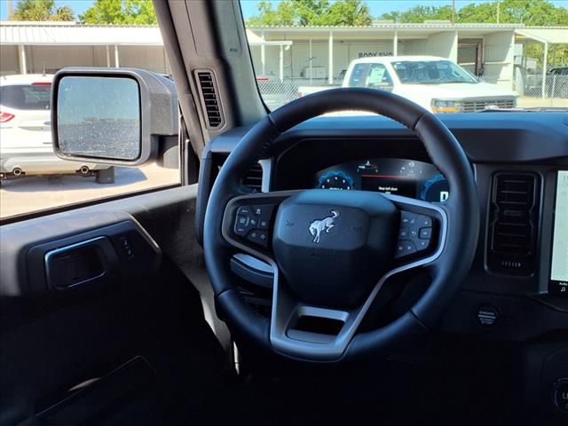 2025 Ford Bronco Badlands photo