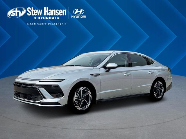 New 2026 Silver Hyundai SEL Sport image 2