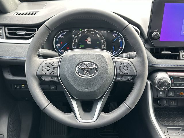 2025 Toyota RAV4 Hybrid XSE 8