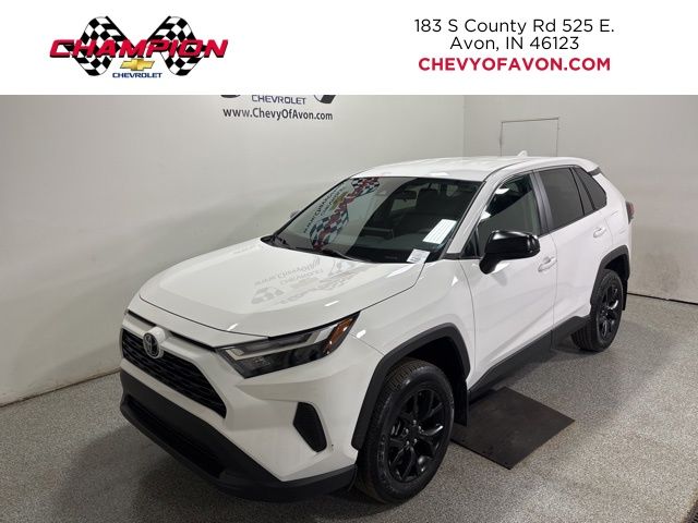 2025 Toyota RAV4 LE FWD
