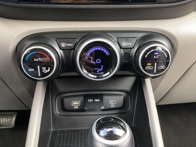 Used Car 2025 Hyundai Venue  Sel For Sale Under $20,000 In San Antonio, Texas