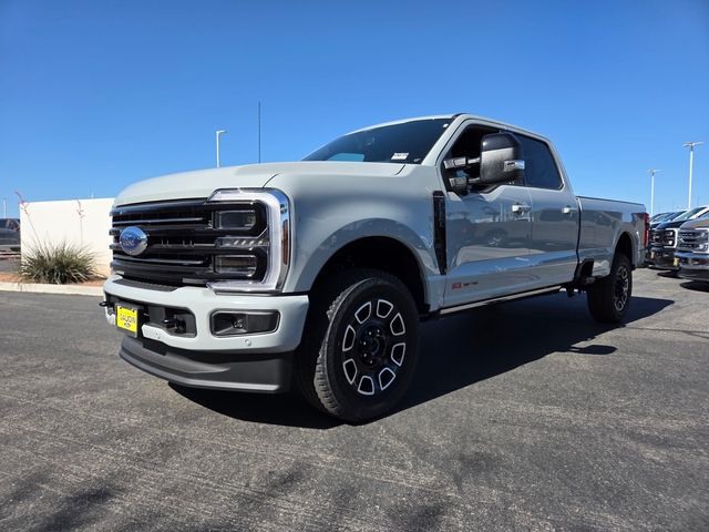 New 2026 Ford Super Duty F-350 Crew Cab 8' Box Platinum