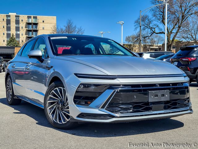 Aero Silver 2024 Hyundai Sonata Hybrid Limited FWD Sedan Front-Wheel Drive 6-Speed Automatic
