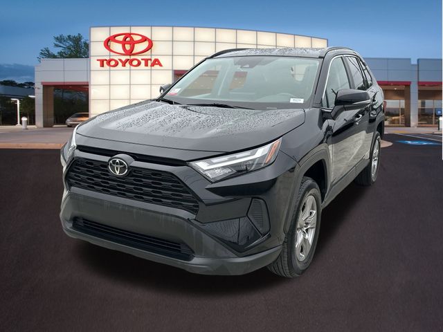 2024 Toyota RAV4 XLE 25