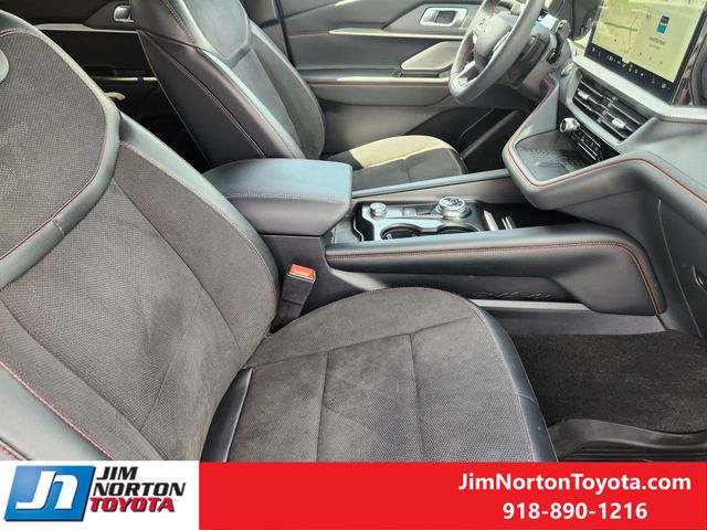 Used 2025 Ford Explorer SUV