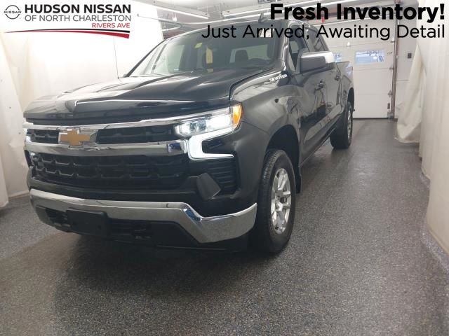 Black 2023 Chevrolet Silverado 1500 LT Crew Cab 4WD Pickup Truck Four-Wheel Drive 8-Speed Automatic