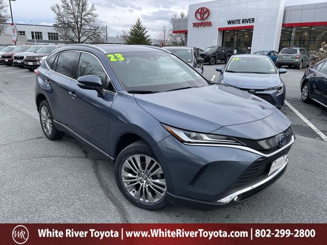 Coastal Gray Metallic 2023 Toyota Venza XLE AWD SUV / Crossover All-Wheel Drive Continuously Variable Transmission