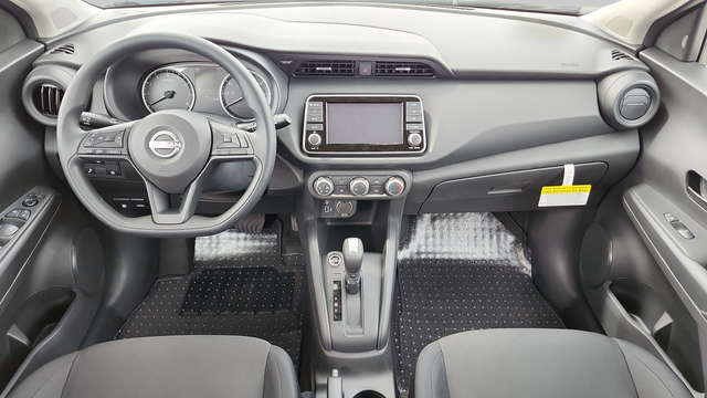 2025 Nissan Kicks Play