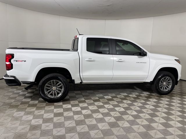 2024 Chevrolet Colorado LT 11