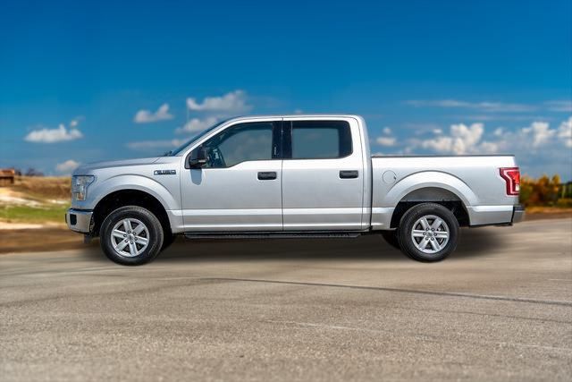 2015 Ford F-150 XLT 4