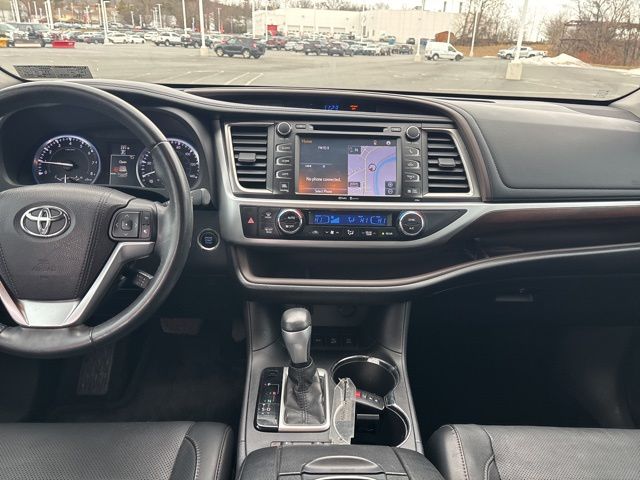 used 2015 Toyota Highlander car, priced at $15,999