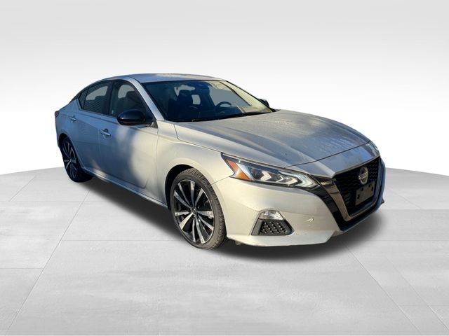 2022 Nissan Altima 2.5 SR 2