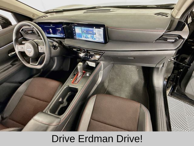 Used 2025 Nissan Kicks SUV
