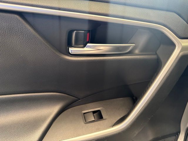 2019 Toyota RAV4 Hybrid XLE Silver at Emmons Autoplex