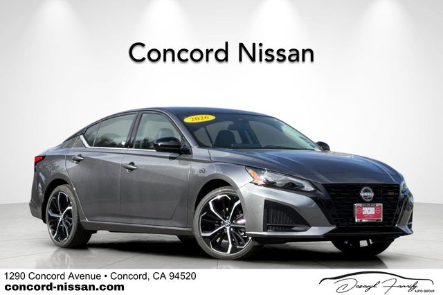 Gray (Gun Metallic) 2026 Nissan Altima Sedan Front-Wheel Drive Continuously Variable Transmission