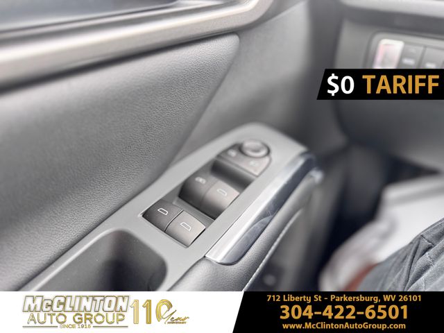2025 Mosaic Black Metallic Chevrolet Traverse LT AWD SUV