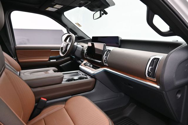 New 2026 White Ford King Ranch image 34