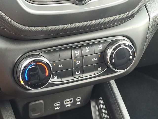 2023 Chevrolet TrailBlazer LT:C02688