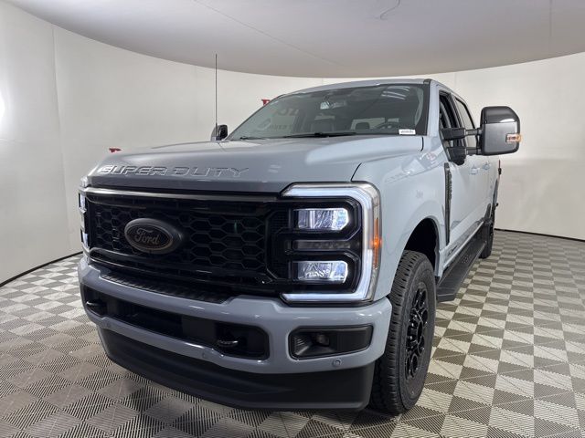 2025 Glacier Gray Metallic Tri-Coat Ford Super Duty F-250 SRW Lariat 4X4 Truck