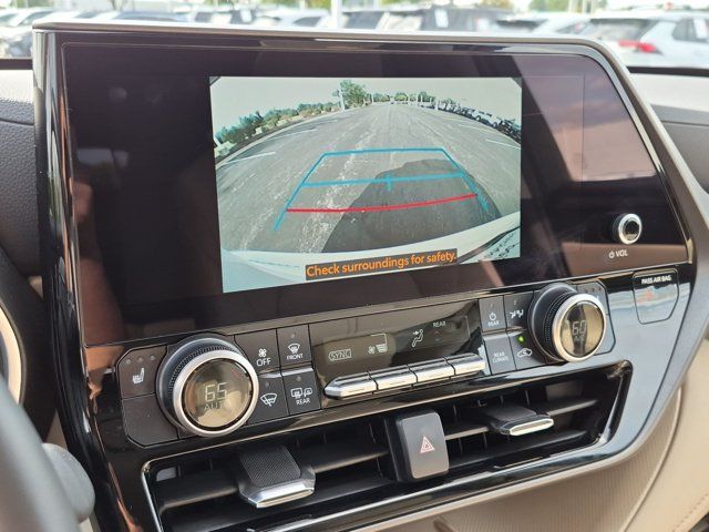 Used 2025 Toyota Highlander SUV