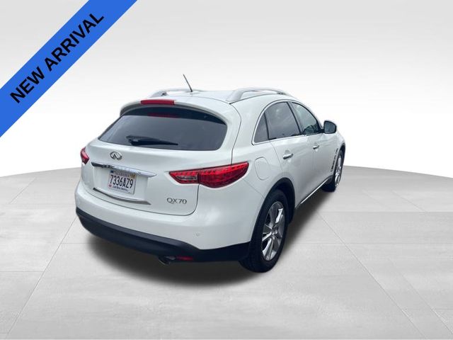 2016 INFINITI QX70 Base 4