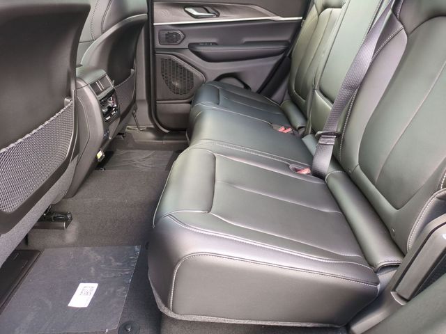 new 2026 Jeep Grand Cherokee car, priced at $43,186