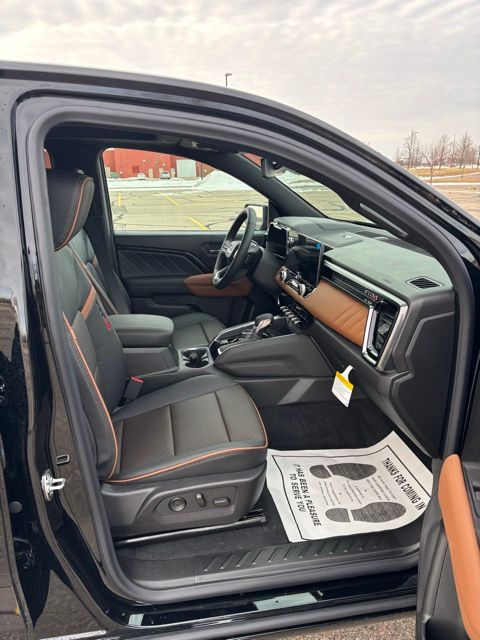 2026 GMC Canyon AT4, 4WD