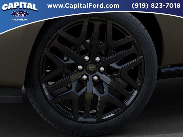 New 2027 Gray Ford Platinum image 19