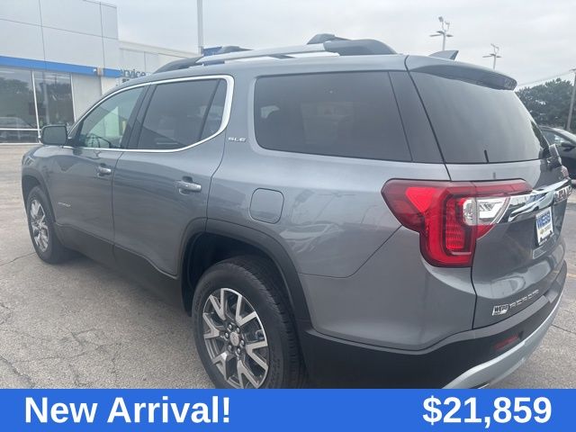 2020 GMC Acadia SLE photo