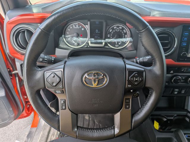 2018 Toyota Tacoma - Image 18