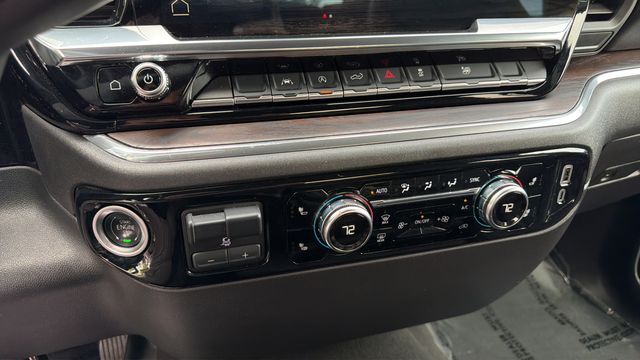 Used 2025 Silver GMC SLT image 30