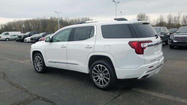 2023 GMC Acadia Denali 6