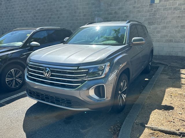 Platinum Gray Metallic 2025 Volkswagen Atlas SUV / Crossover Front-Wheel Drive 8-Speed Automatic