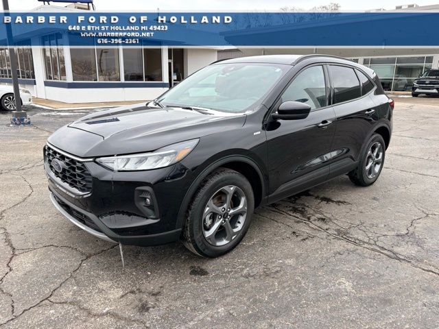 2025 Ford Escape ST-Line Select AWD