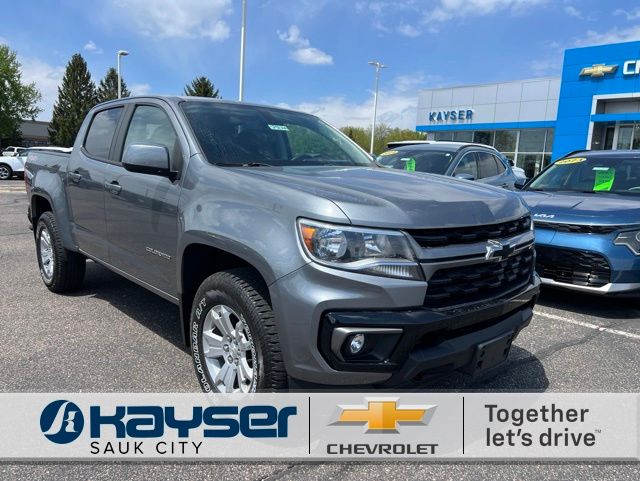 Gray (Satin Steel Metallic) 2021 Chevrolet Colorado LT Crew Cab 4WD Pickup Truck Four-Wheel Drive 8-Speed Automatic