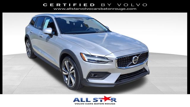 Gray 2025 Volvo V60 Cross Country B5 Plus AWD Wagon All-Wheel Drive Automatic