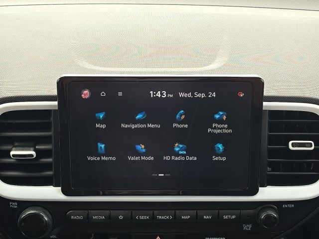 2024 Hyundai Venue Limited:B01873