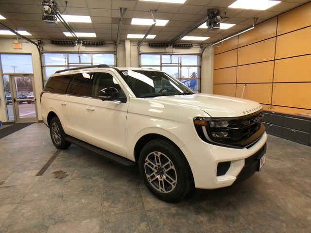 2026 Ford Expedition MAX Active 4WD