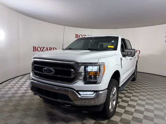 2021 Oxford White Ford F-150 XLT 4X4 Truck