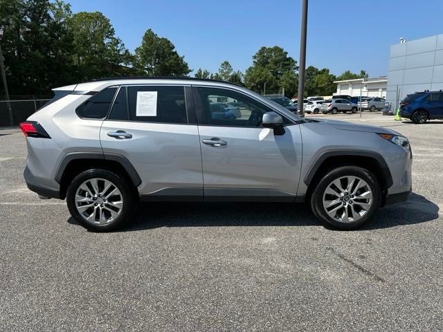 2019 Toyota RAV4 Limited 6