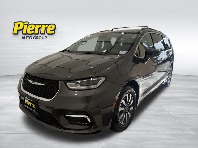 2022 Chrysler Pacifica Hybrid Touring L FWD