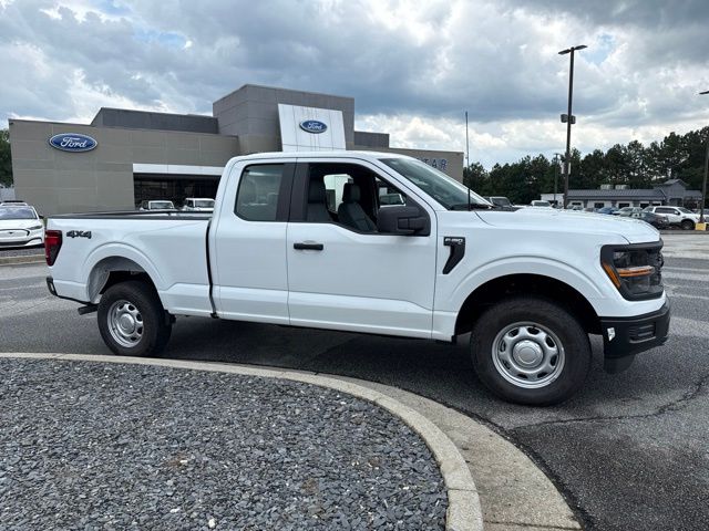 Oxford White 2026 Ford F-150 Pickup Truck Four-Wheel Drive Automatic