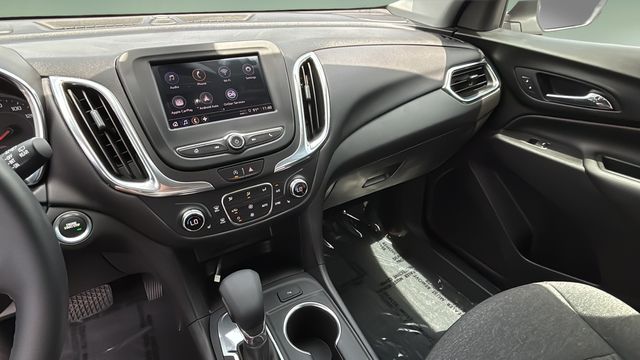 Used 2024 White Chevrolet LT image 24